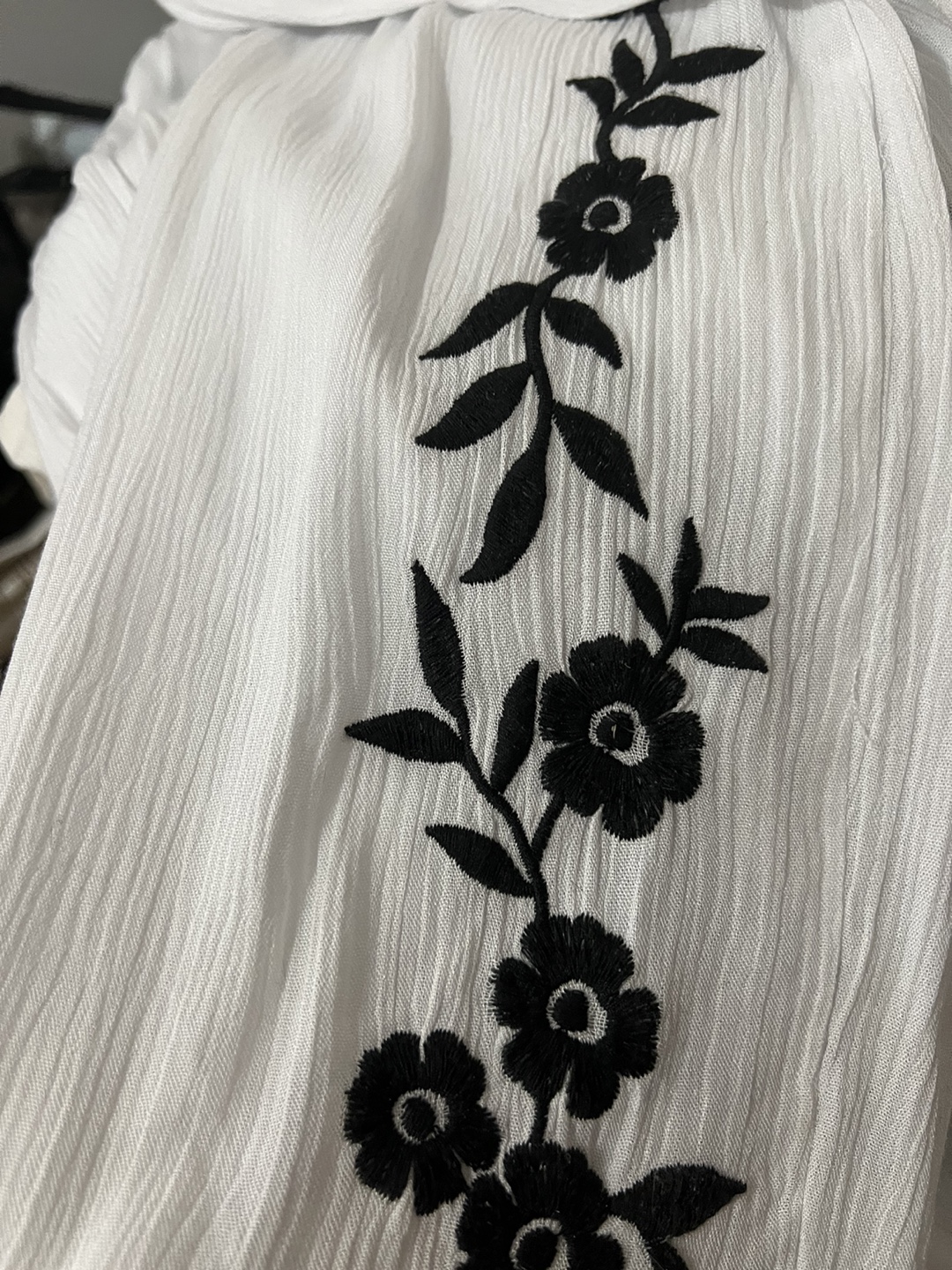 🏒 White embroidered wide-leg pants - photo 2