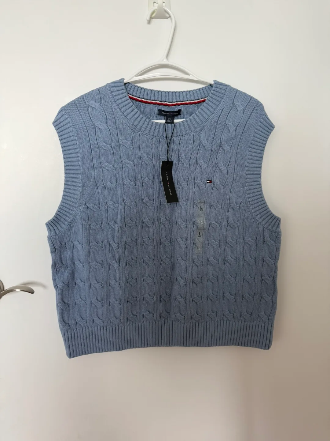 Tommy Hilfiger Cable Knit Sleeveless Sweater Vest - Size Large thumbnail