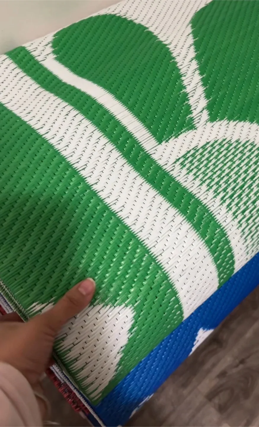🏒 Green and White Plastic Mat image indicator(8)