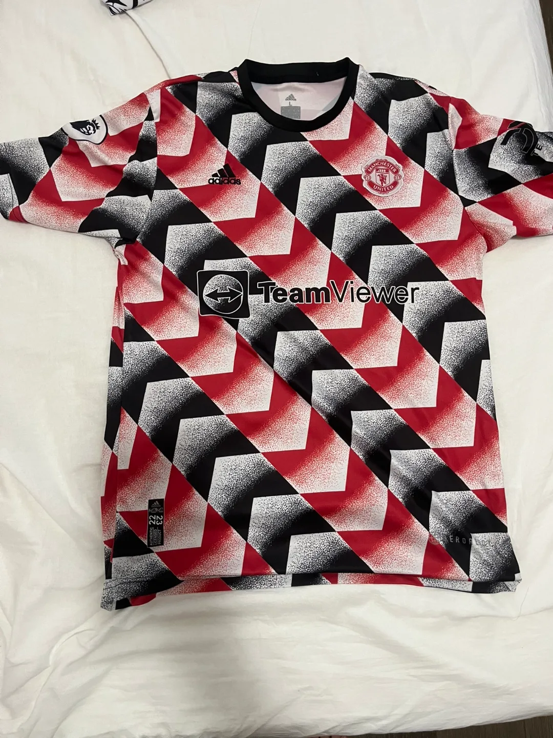 Manchester United Adidas Ronaldo #7 Jersey thumbnail