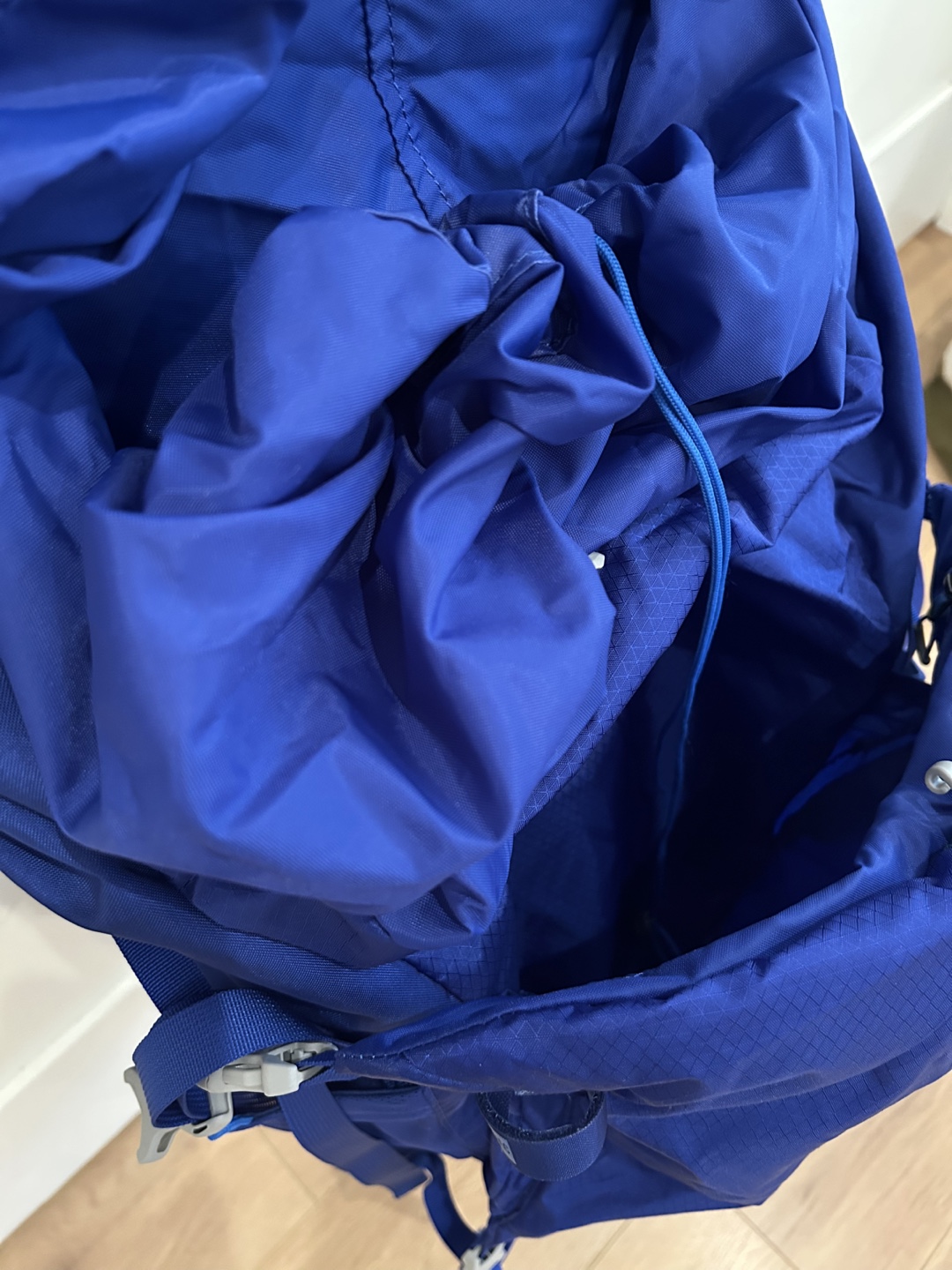 MEC Women’s Hiking Backpack - photo 5