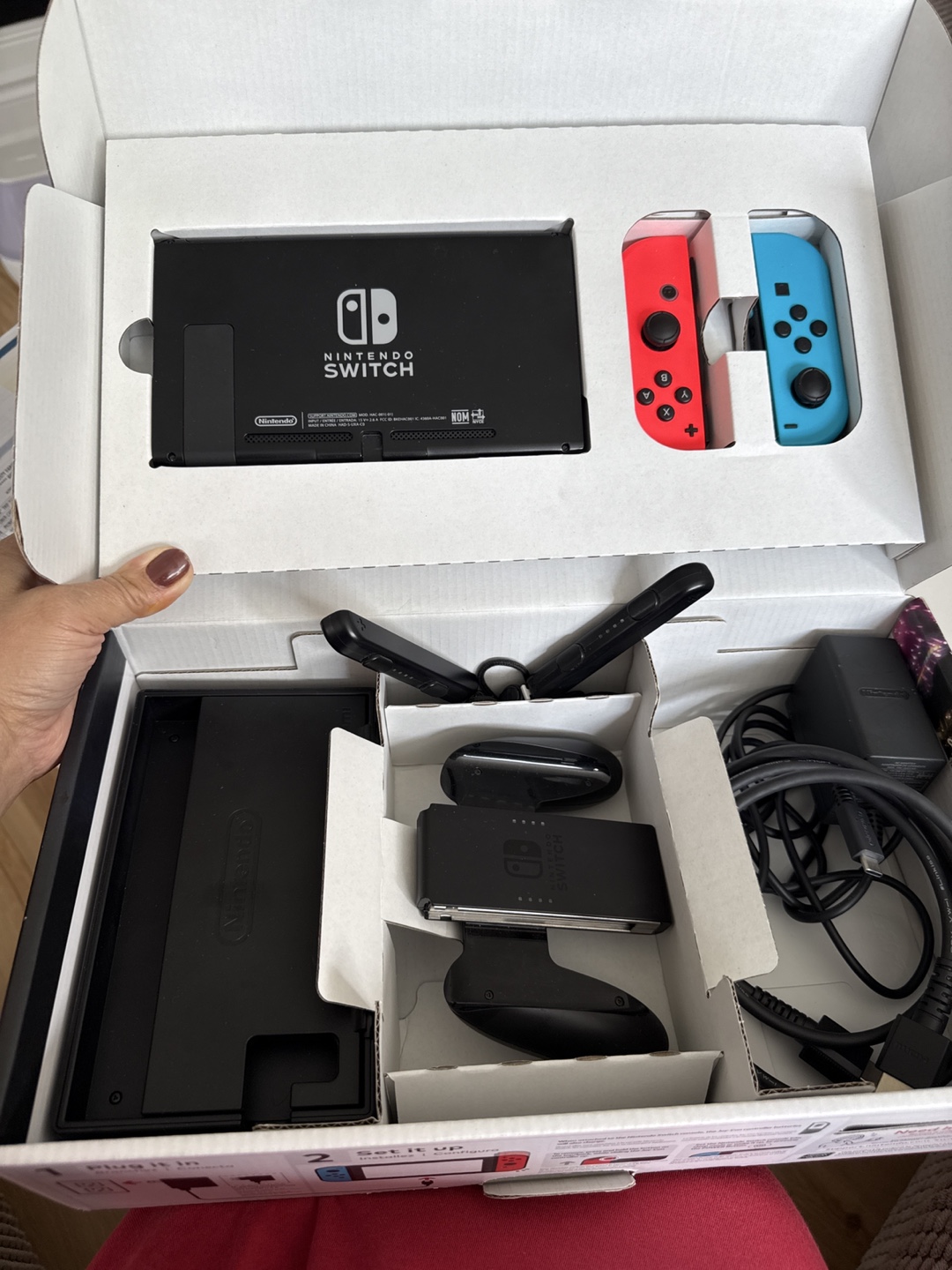 Nintendo Switch Console with Mario Kart 8 Deluxe - photo 5