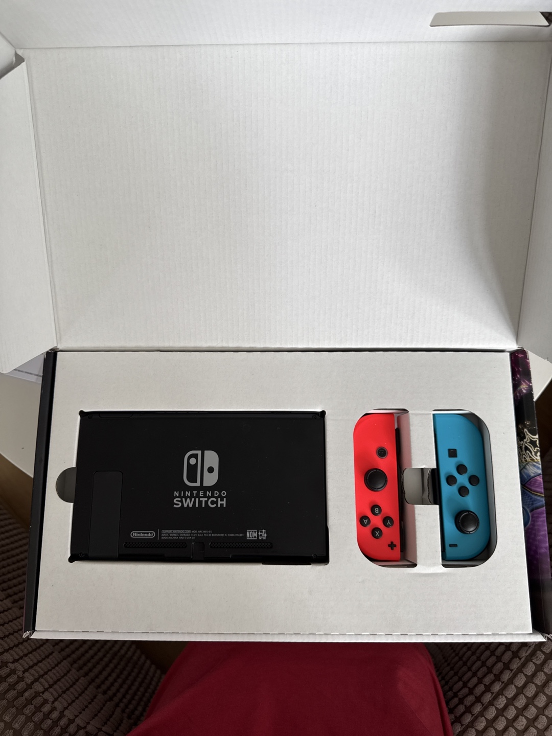 Nintendo Switch Console with Mario Kart 8 Deluxe - photo 3