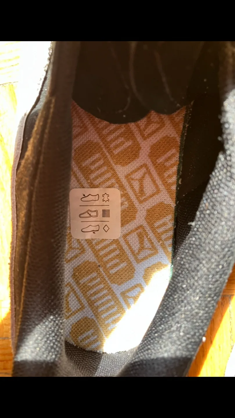 Puma Suede Classic XXI Black Sneakers - Women's Size 8 👟🖤🧡🤍 🏒 image indicator(8)