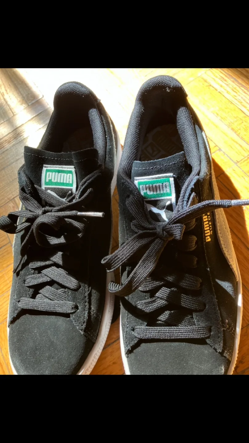 Puma Suede Classic XXI Black Sneakers - Women's Size 8 👟🖤🧡🤍 🏒 image indicator(10)