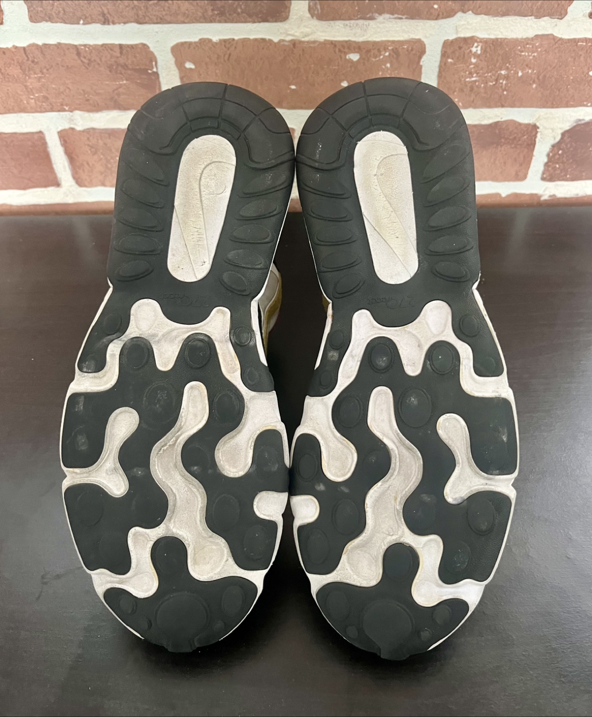 Nike Air Max 270 React “Bauhaus” - Size 9 - photo 5