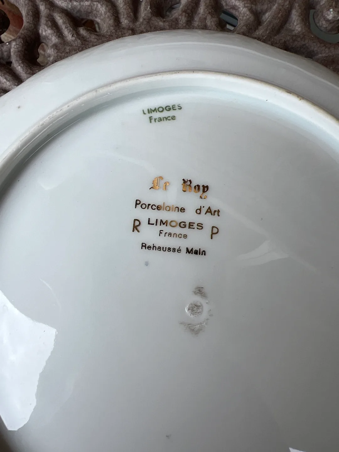 Limoges France Le Roy collectable plate. image indicator(3)