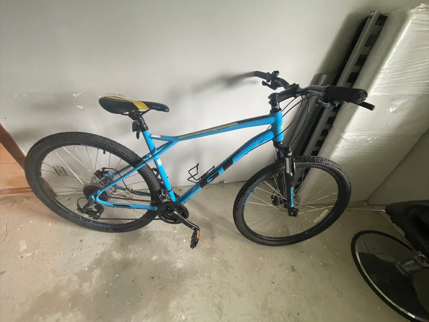 GT Aggressor Sport Mountain Bike - Blue thumbnail
