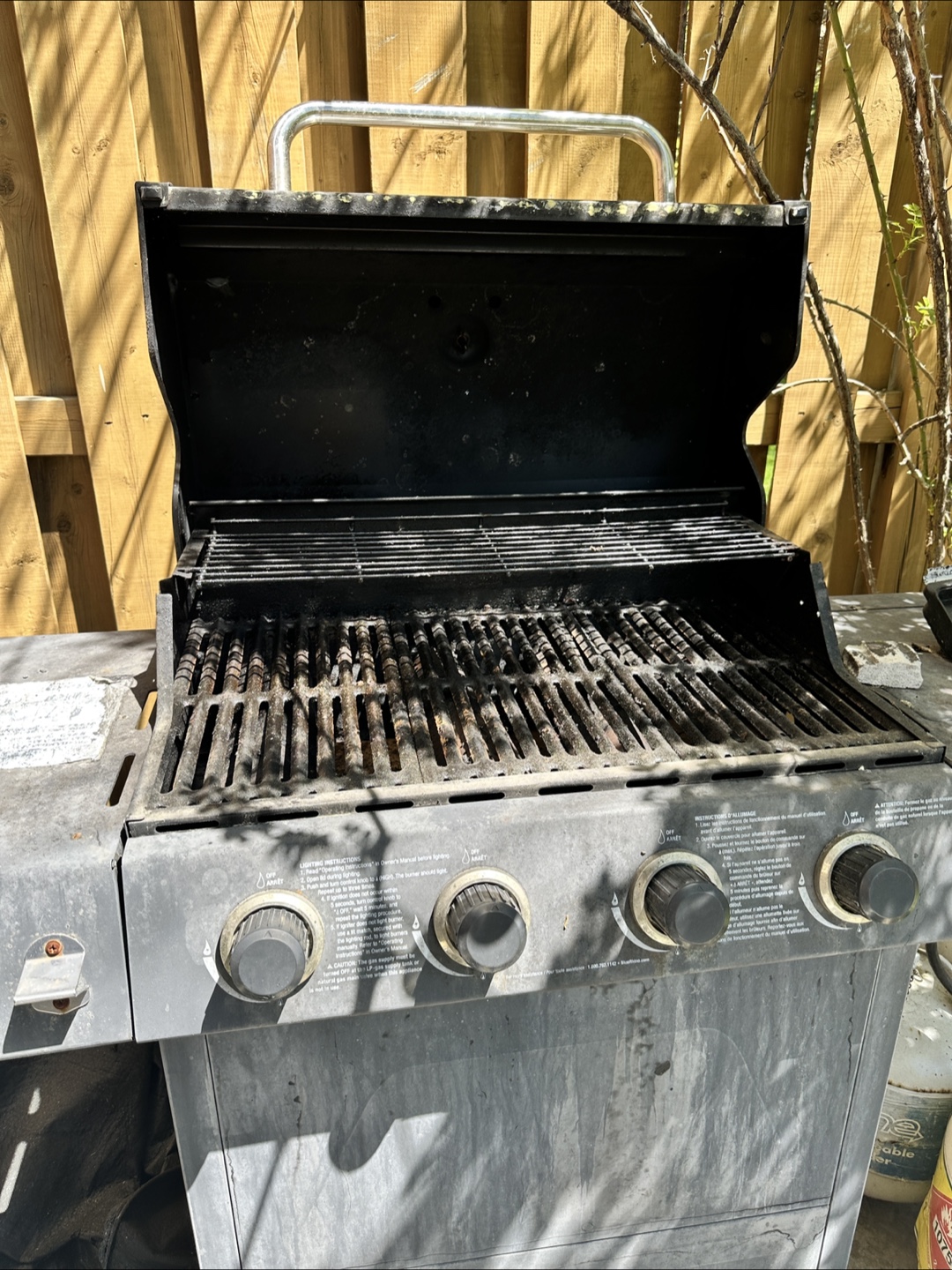 Used 4-Burner Gas BBQ Grill - photo 2