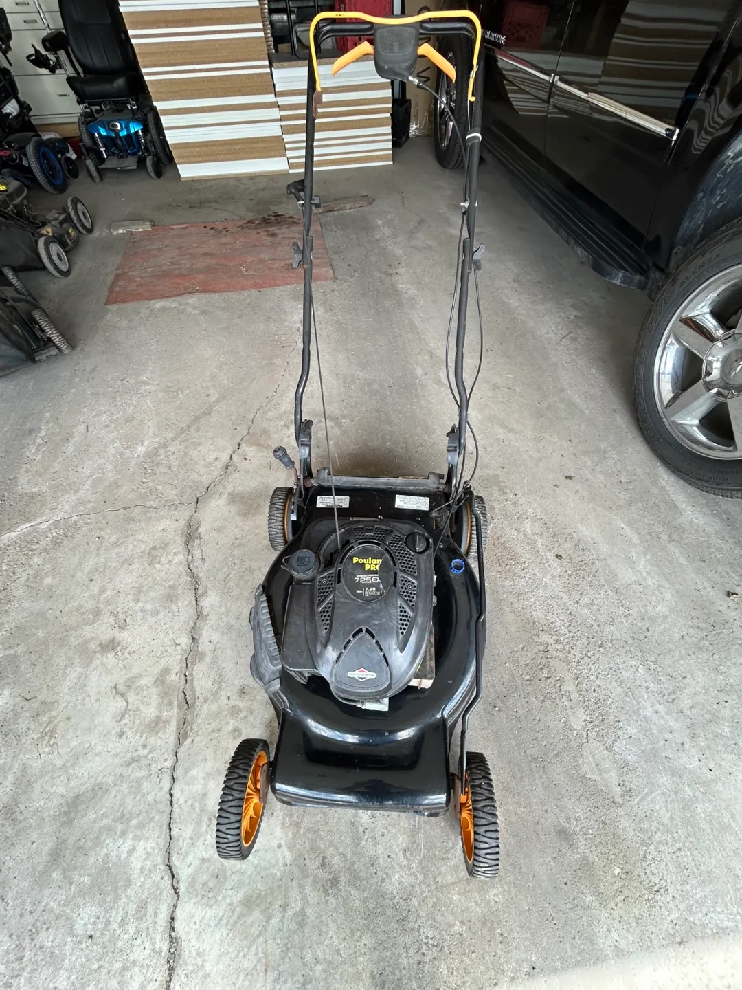 Self Propelled Poulan Pro 7255EX Gas Lawn Mower thumbnail