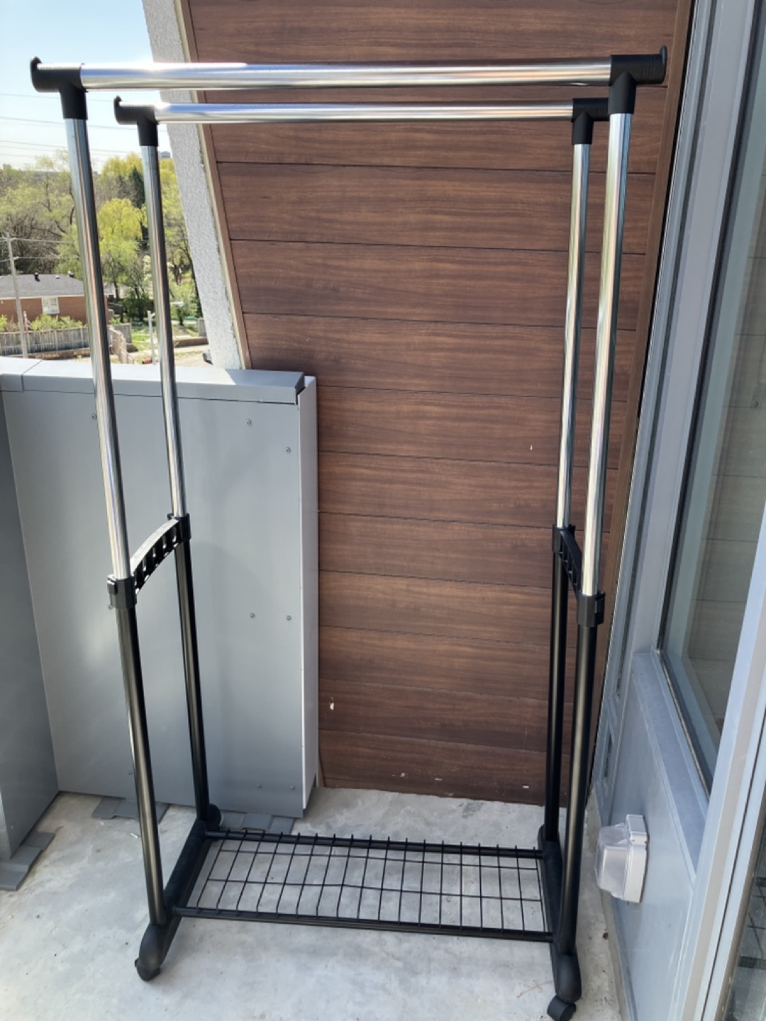 Double Clothing Rack with Shelf