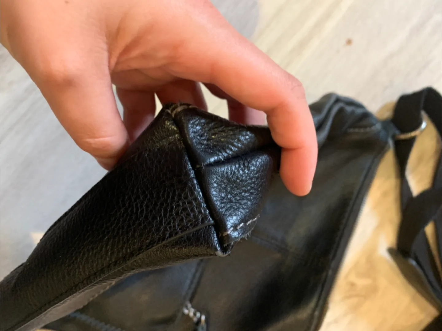 The Sak Iris Black Pebbled Leather Crossbody Bag 🏒 image indicator(9)