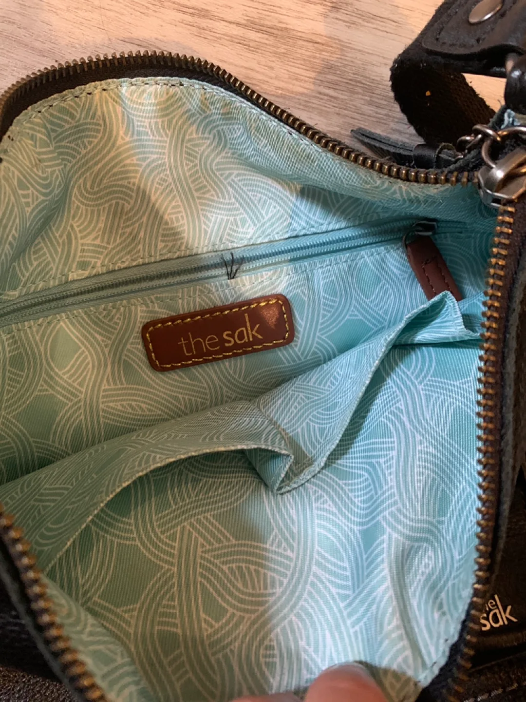 The Sak Iris Black Pebbled Leather Crossbody Bag 🏒 image indicator(3)