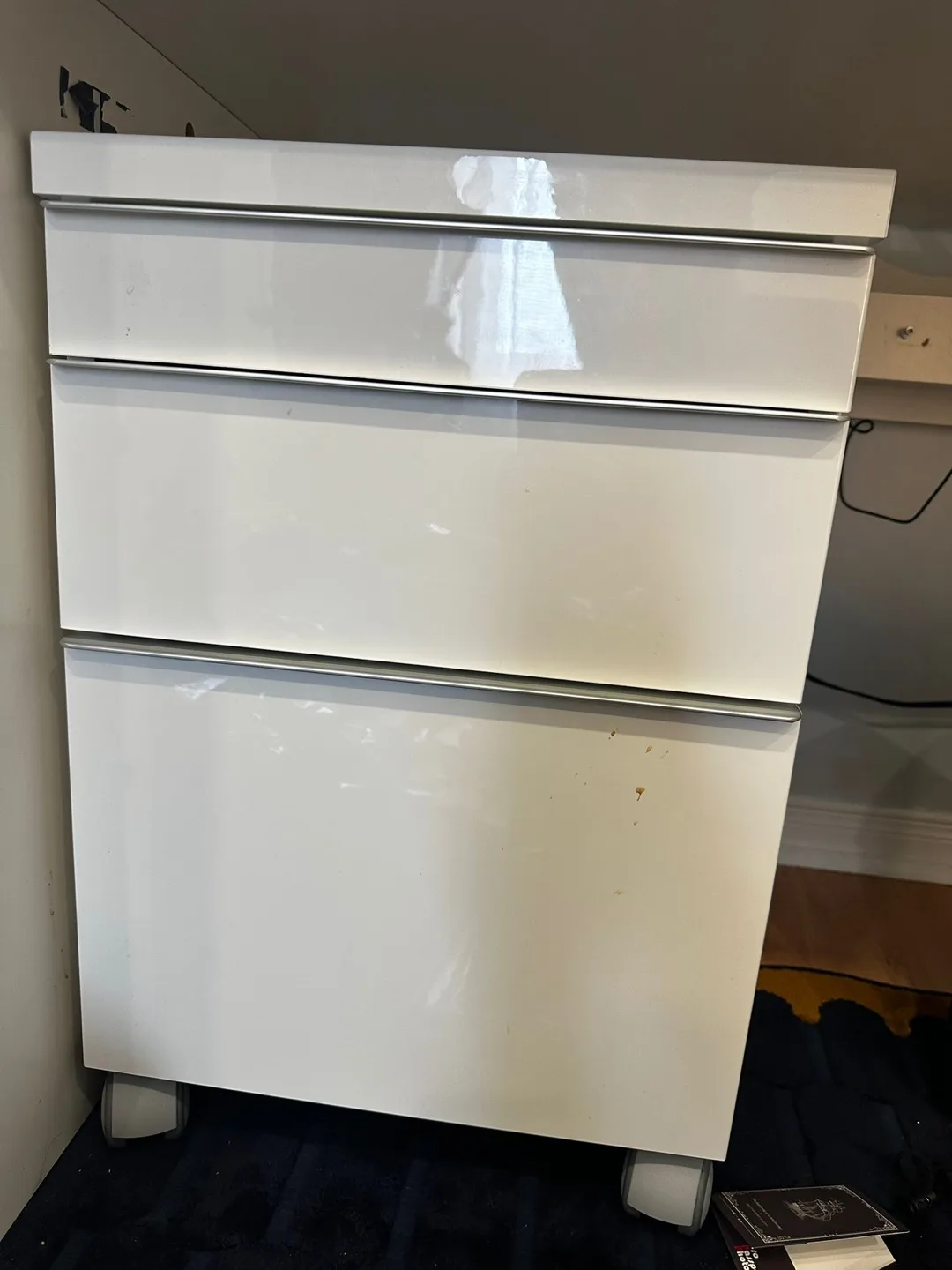 White Mobile Pedestal Filing Cabinet thumbnail