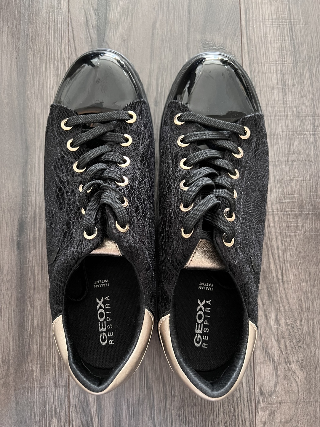 GEOX Respira Women's Black Lace Sneakers