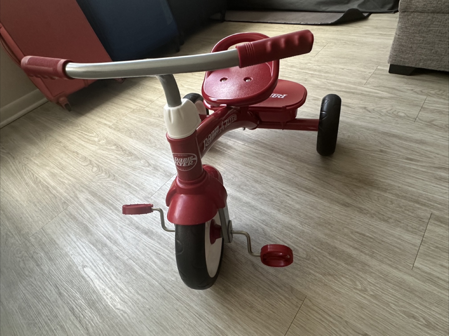 Radio Flyer Classic Tricycle - Red - photo 4