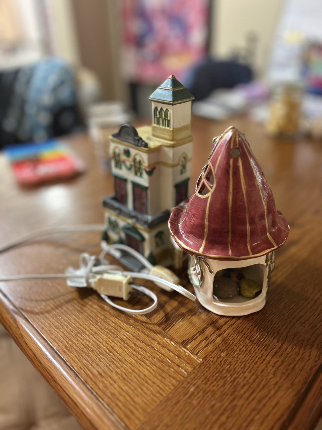 Two Vintage Illuminated Christmas Village Houses - photo 3