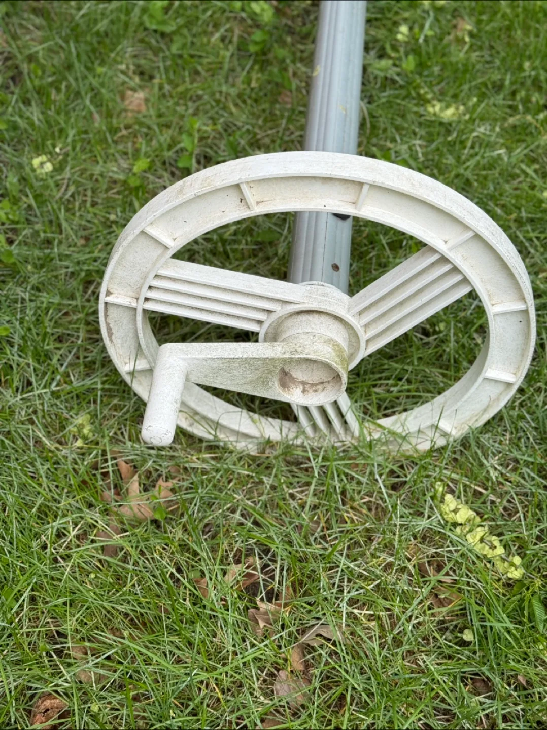 Pool Cover Reel - 4.92 m long image indicator(3)