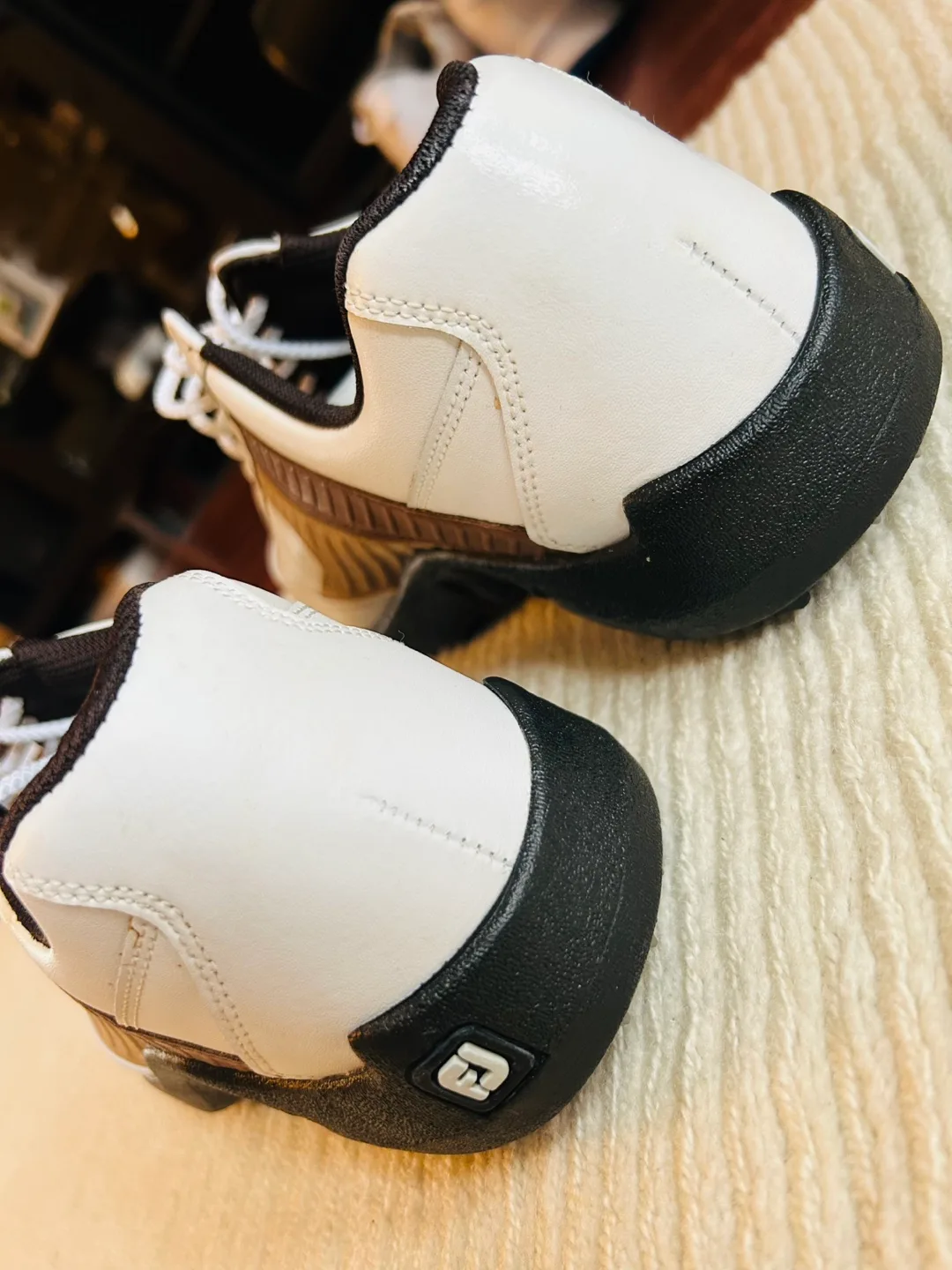 *NEW* FootJoy SuperLite Men’s Golf Shoe (# 9.5) image indicator(6)