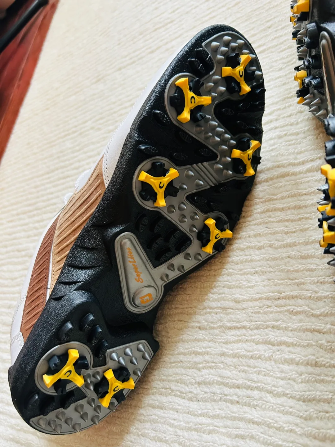 *NEW* FootJoy SuperLite Men’s Golf Shoe (# 9.5) image indicator(4)