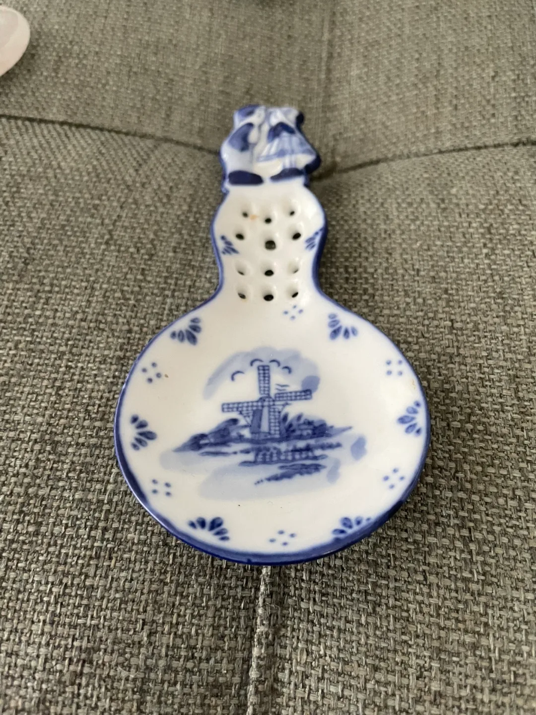 Vintage Delft Blue Tea Infuser Spoon thumbnail
