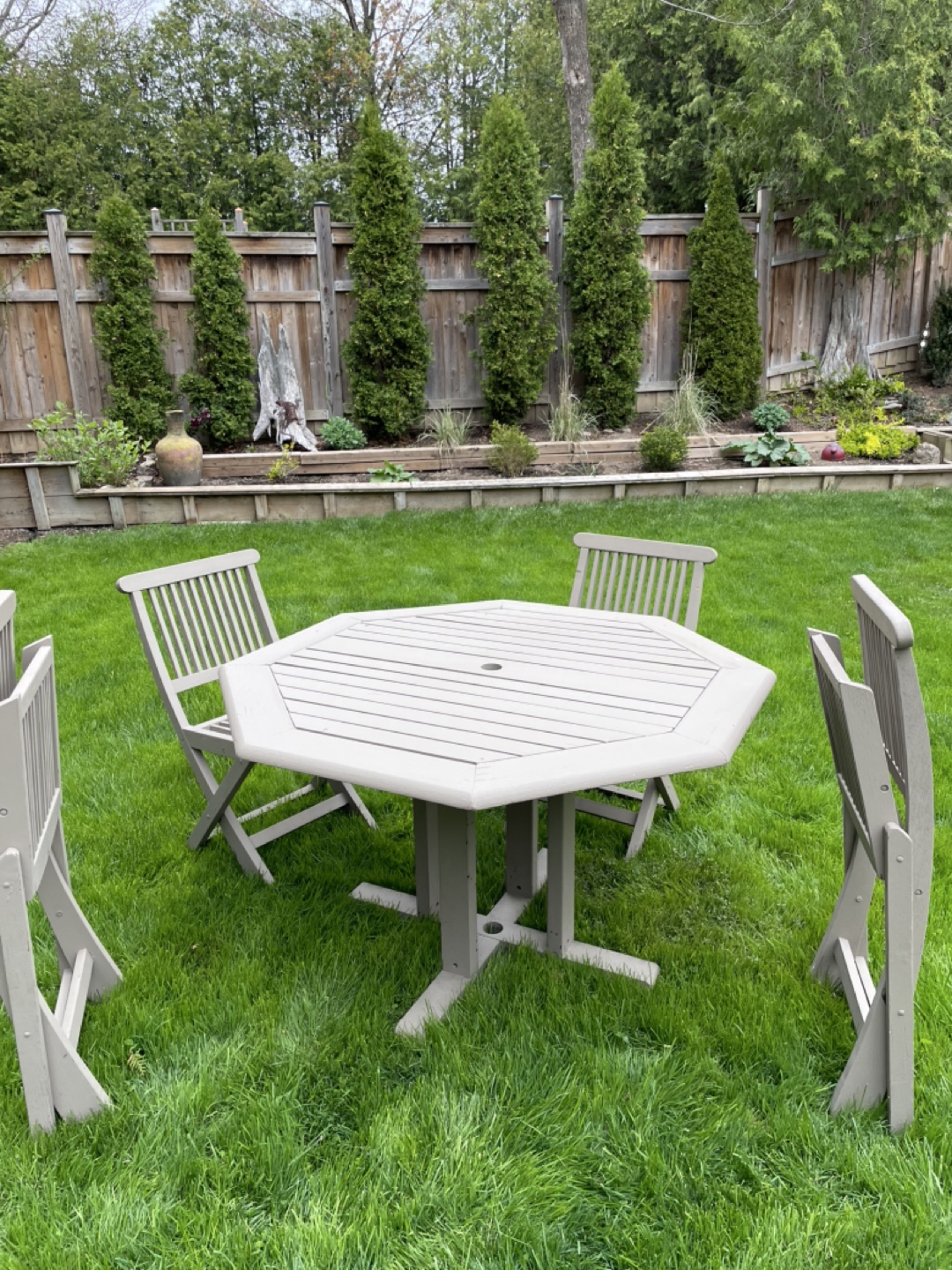 Teak Outdoor Patio Set - Octagon Table and Four Folding Chairs - photo 3