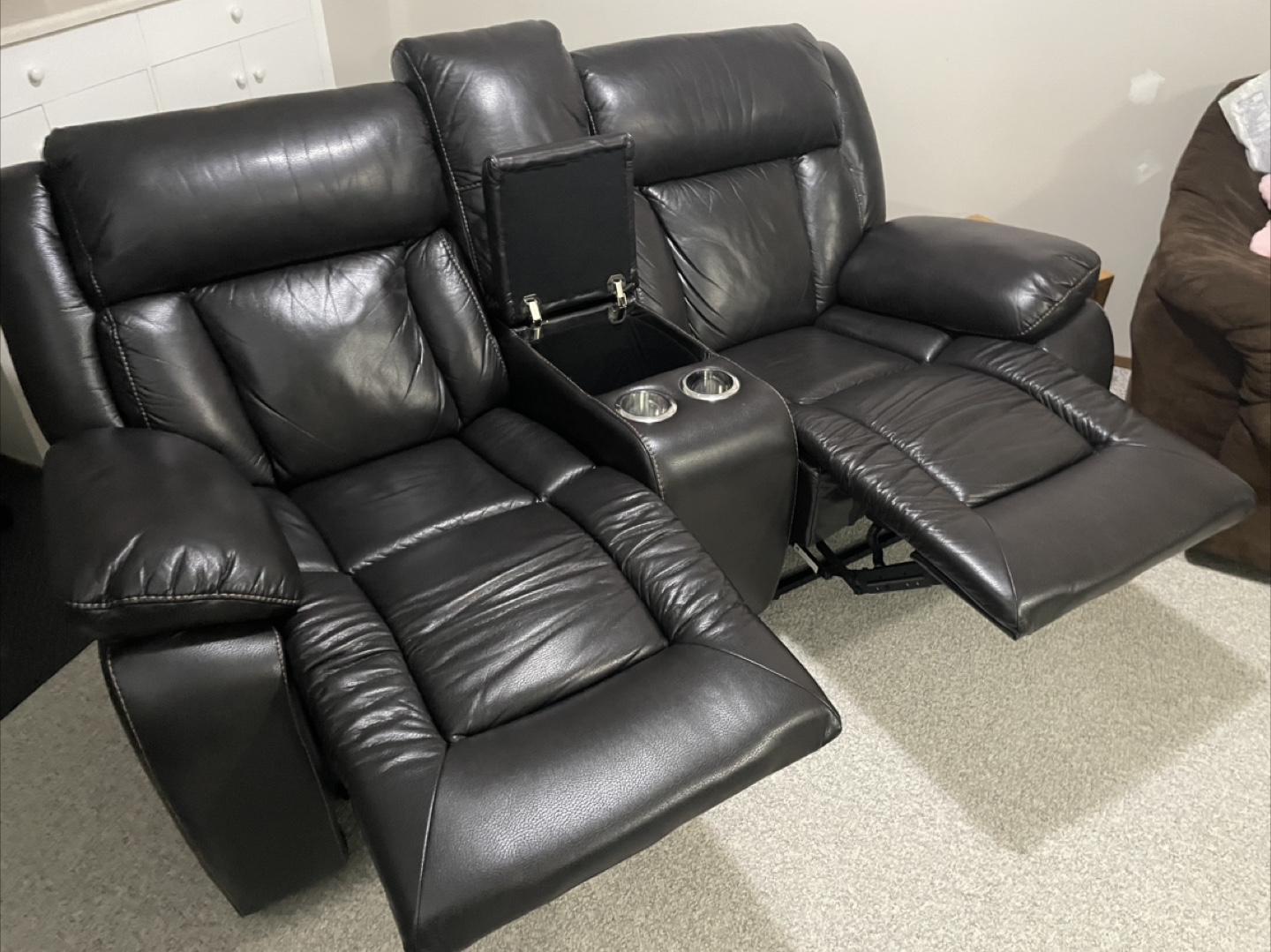 Reclining Leather Sofas With Console - photo 4