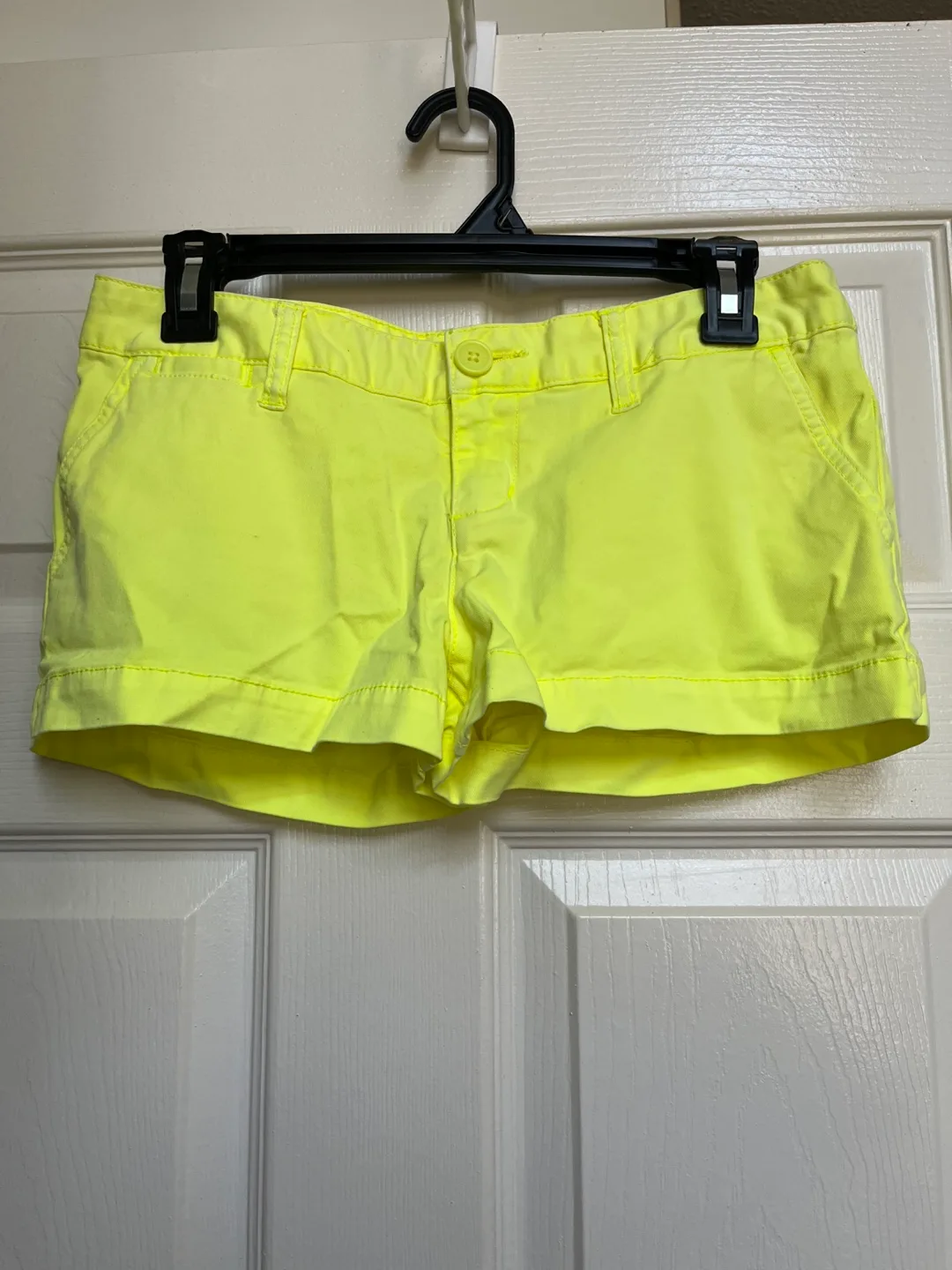 Neon Yellow Mossino Supply Shorts - Size 6 image indicator(3)