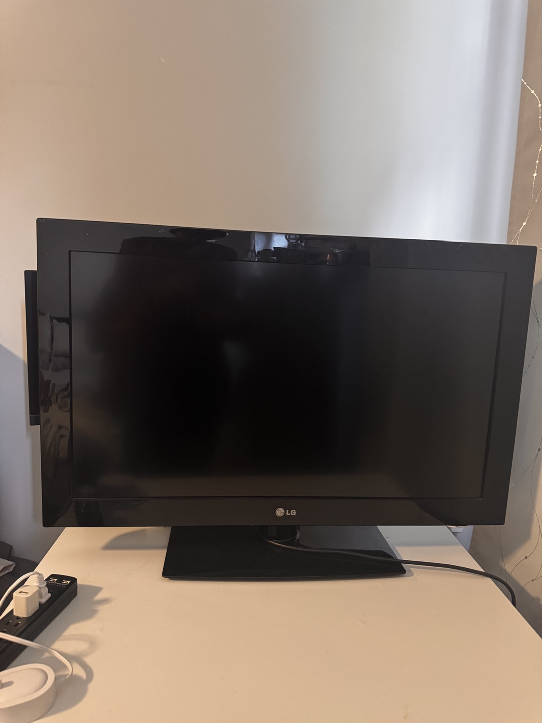 LG 44 inch LCD HDTV
