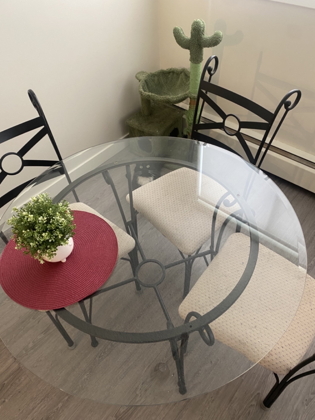 Moving sale- Glass-top dining table and three chairs set - photo 4