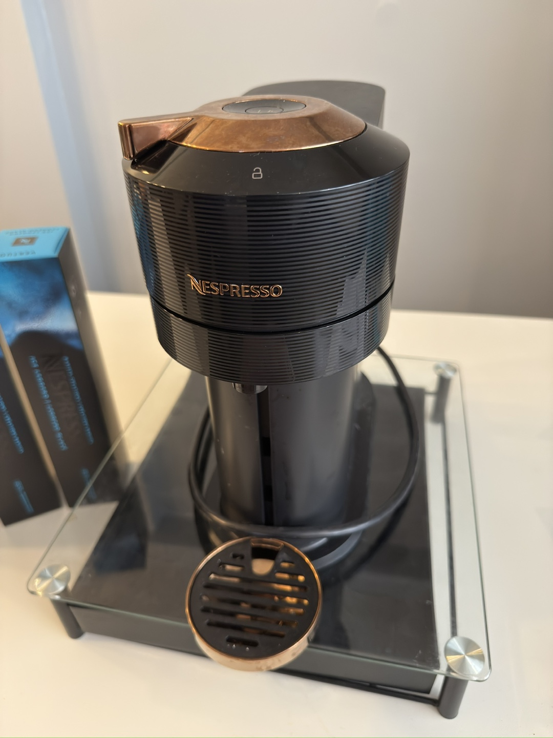 Nespresso Vertuo Next Coffee Machine - photo 2