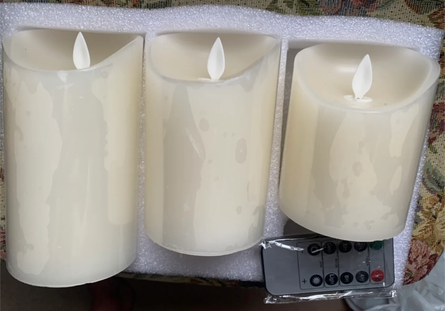 Real wax Set of 3 LED Flickering Candles with Remote image indicator(2)