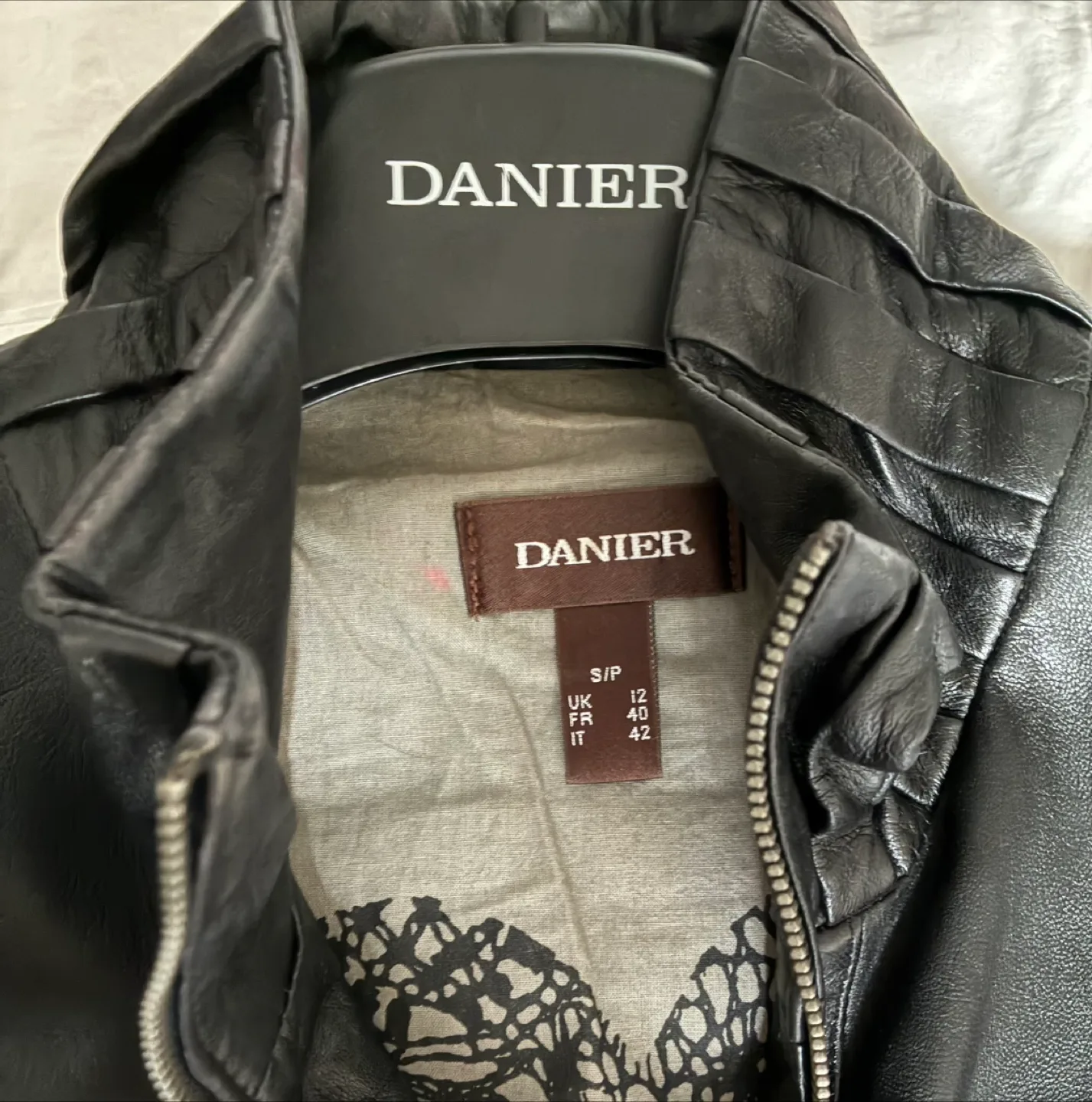 DANIER Black Leather Jacket image indicator(3)