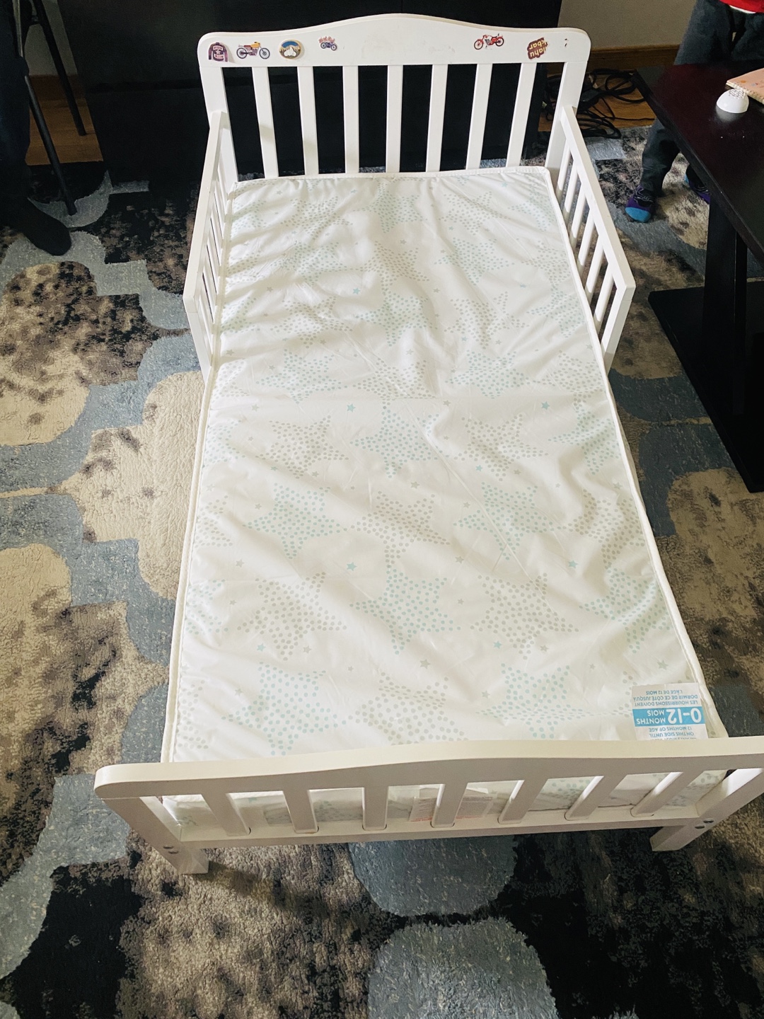 Toddler bed with mattress - photo 2