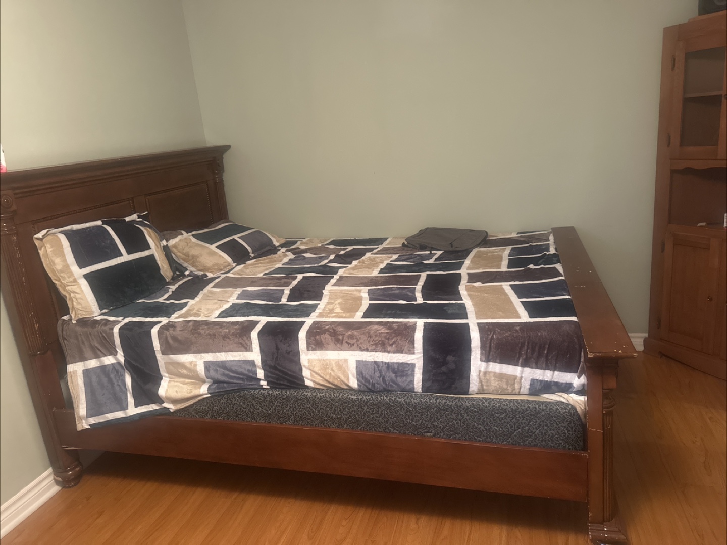 Queen Size Wooden Bed Frame
