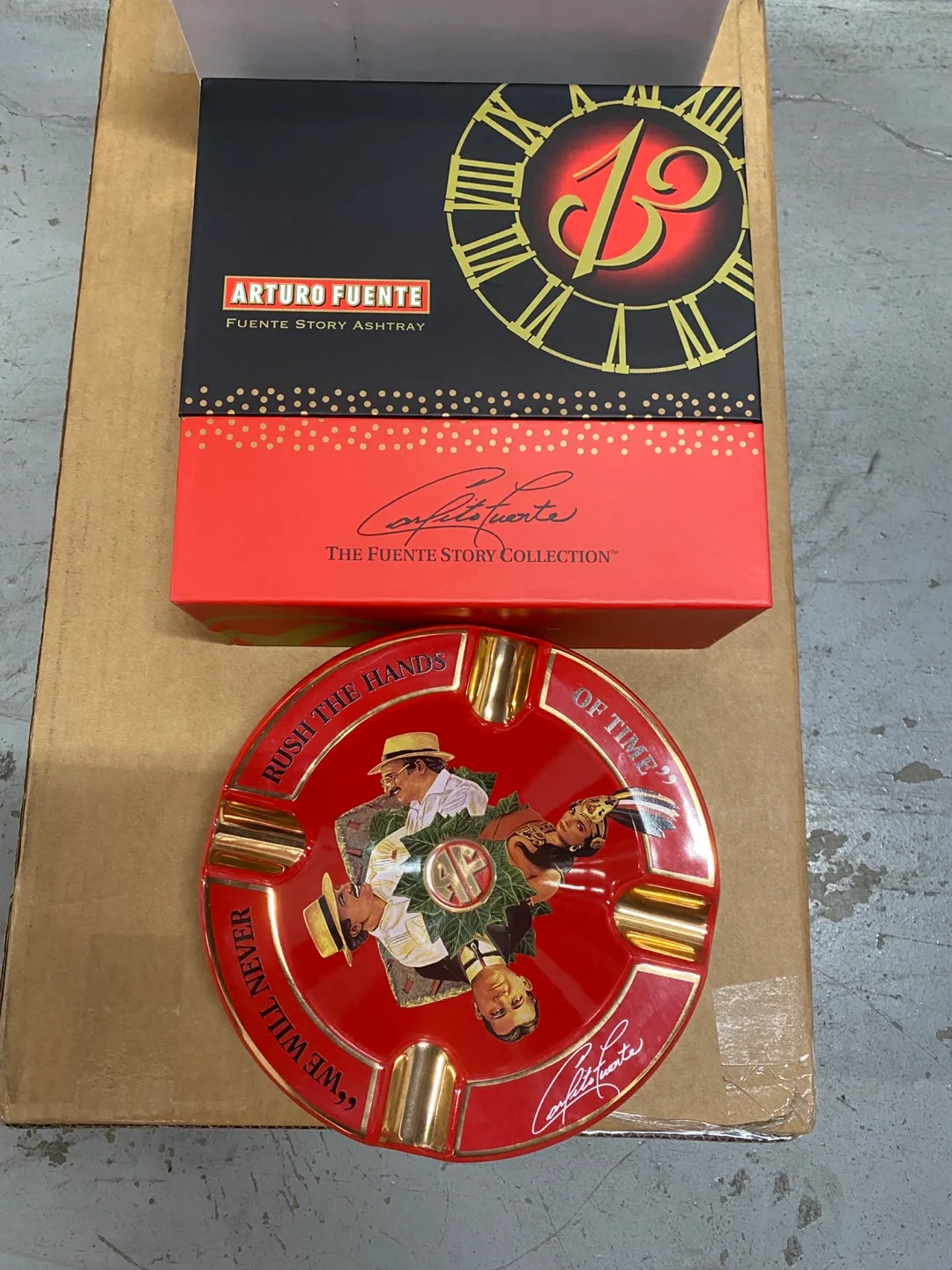 Arturo Fuente Porcelain Anniversary Cigar Ashtray image indicator(3)