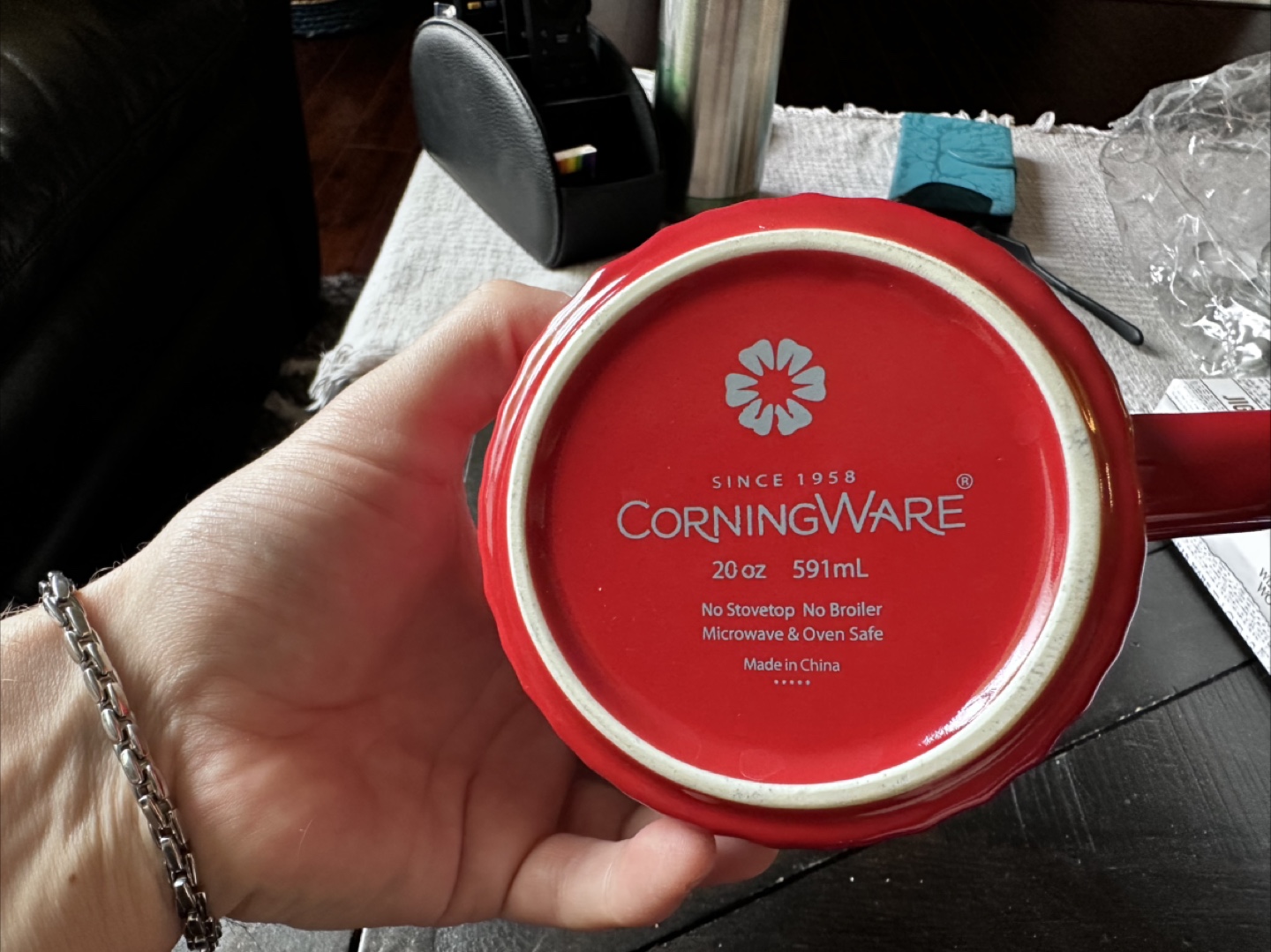 Corningware 20 oz Microwave & Oven Safe Red Ramekin with Lid - photo 2