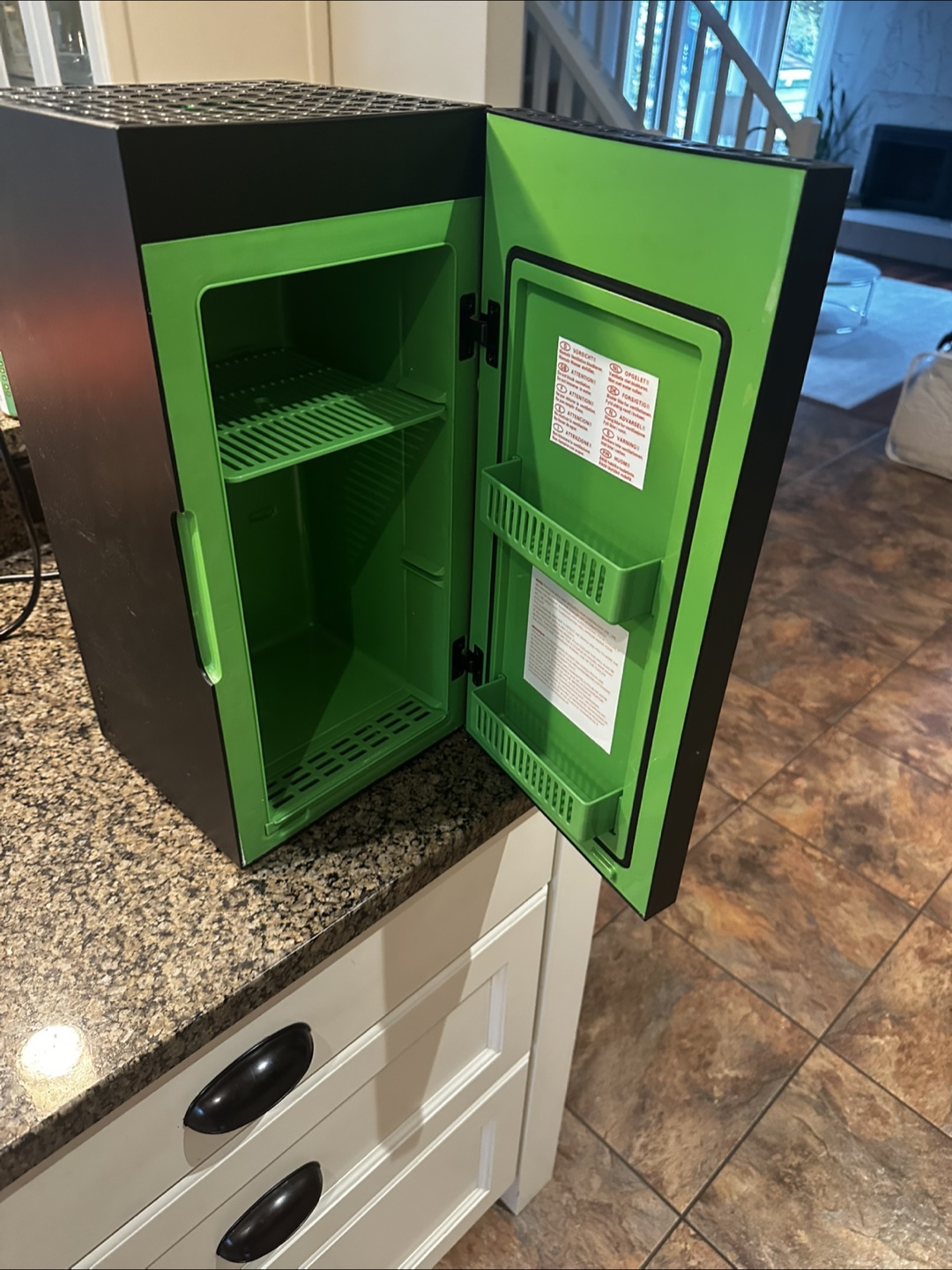 Xbox mini fridge - photo 2