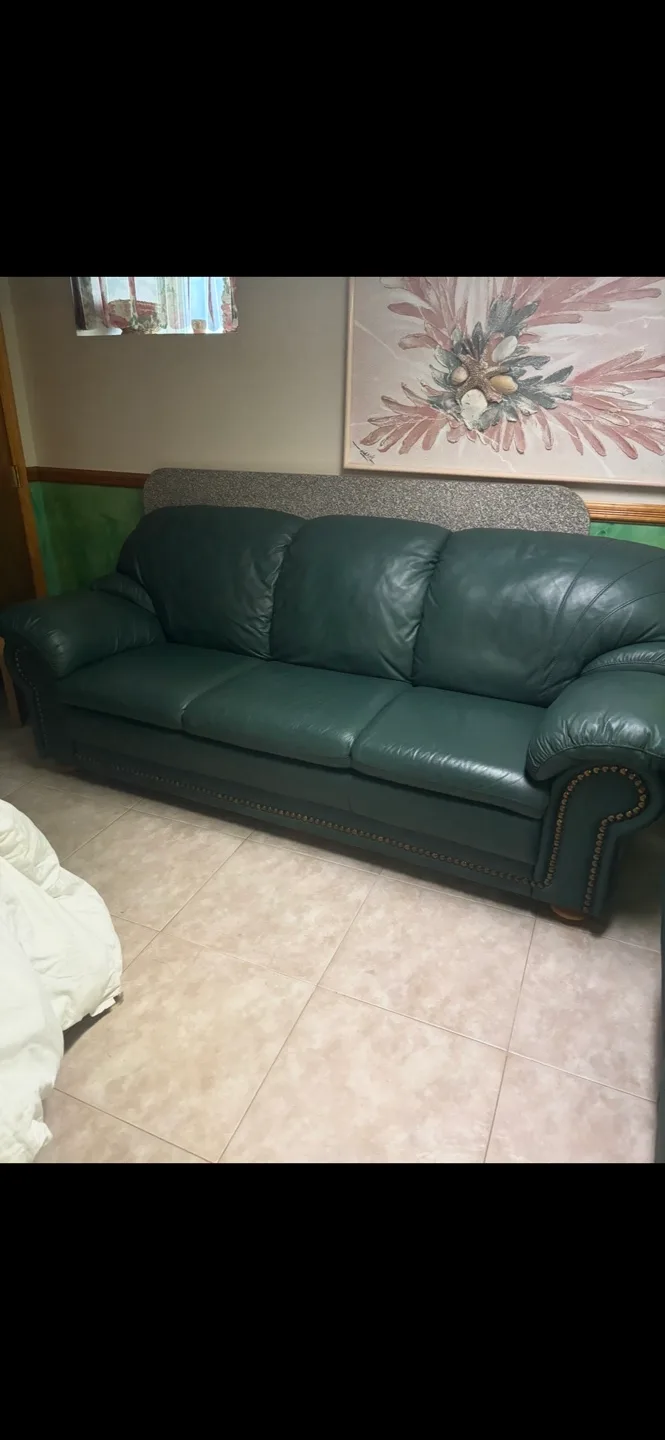 Dark Green Leather Sofa Set image indicator(3)