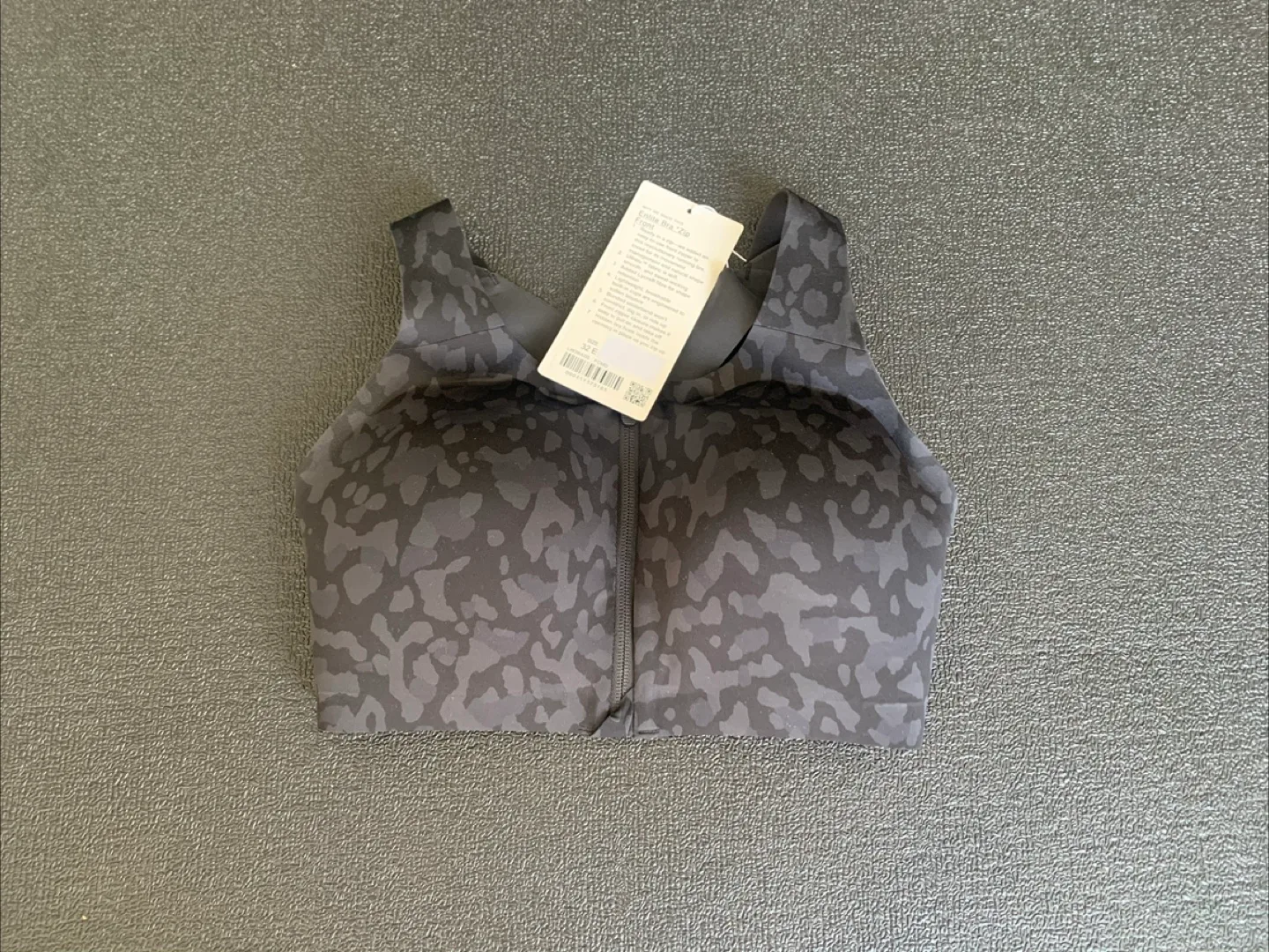 NWT Lululemon Elite Bra Zip 32E Black Camo thumbnail