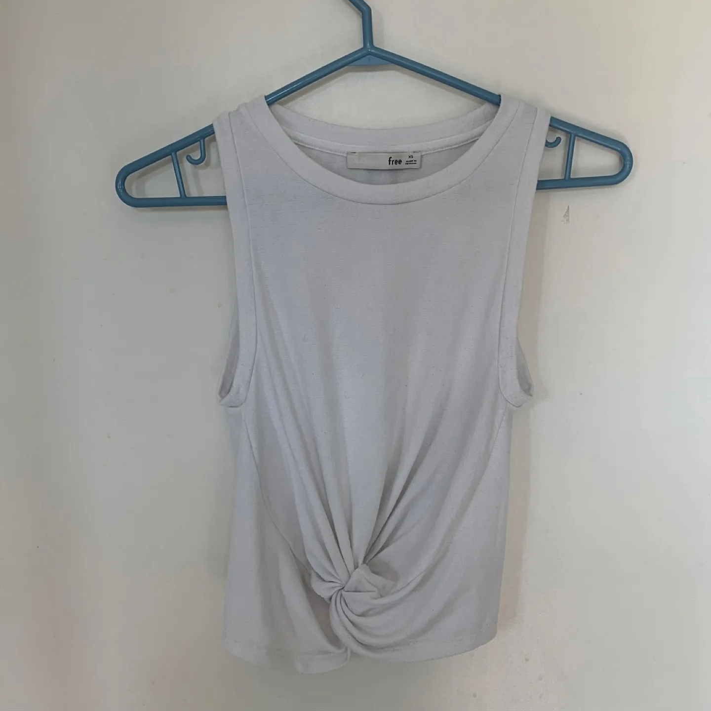 Wilfred Free White Knotted Crop Tank Top - XS thumbnail