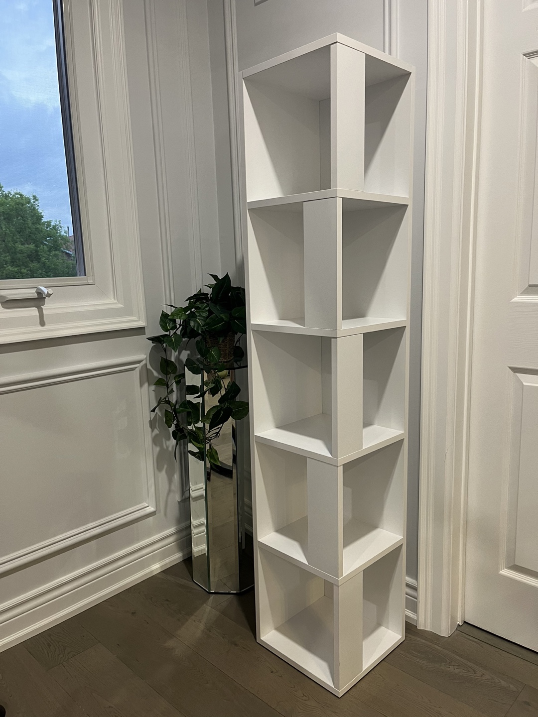 Decorative White Cube Shelving Unit