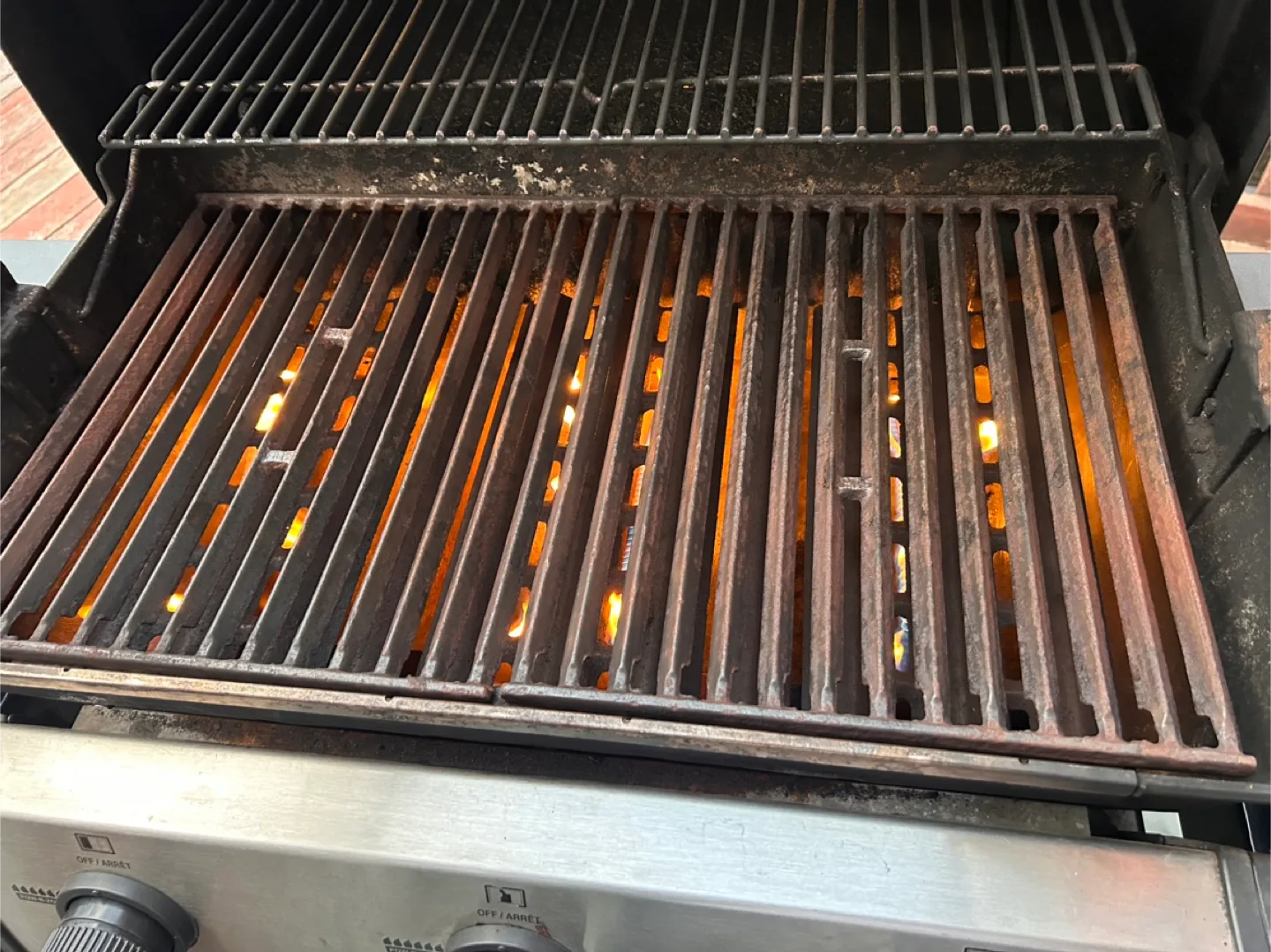 Broil King Signet 3-Burner Propane Gas BBQ Grill image indicator(3)