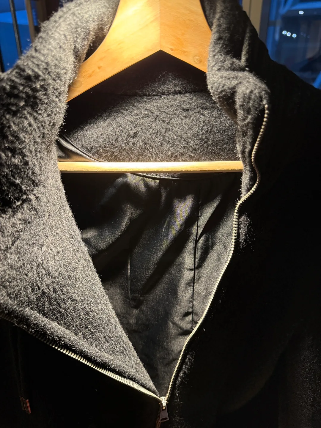 Black cropped zip-up jacket with rope detailing image indicator(4)