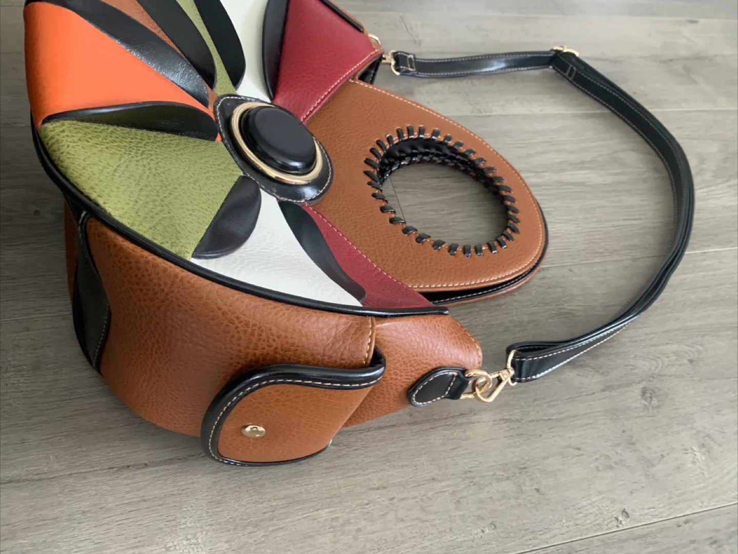 Multicoloured Unique Handbag image indicator(3)