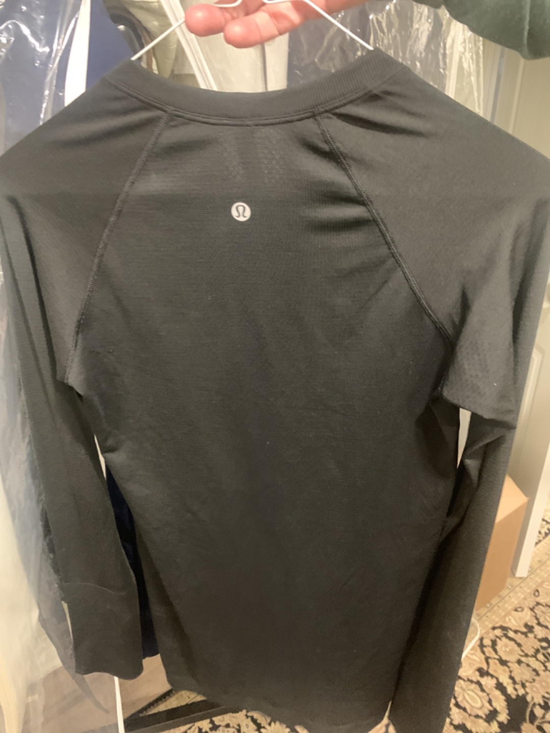 Lululemon Black Long Sleeve Shirt - Size 6 - photo 2