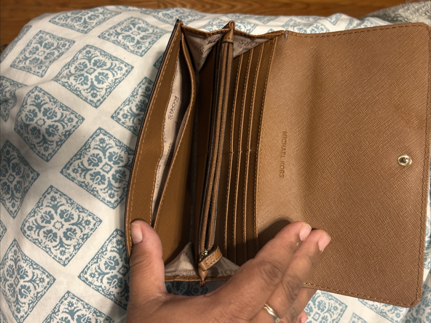 Michael Kors Brown Leather Wallet - photo 2