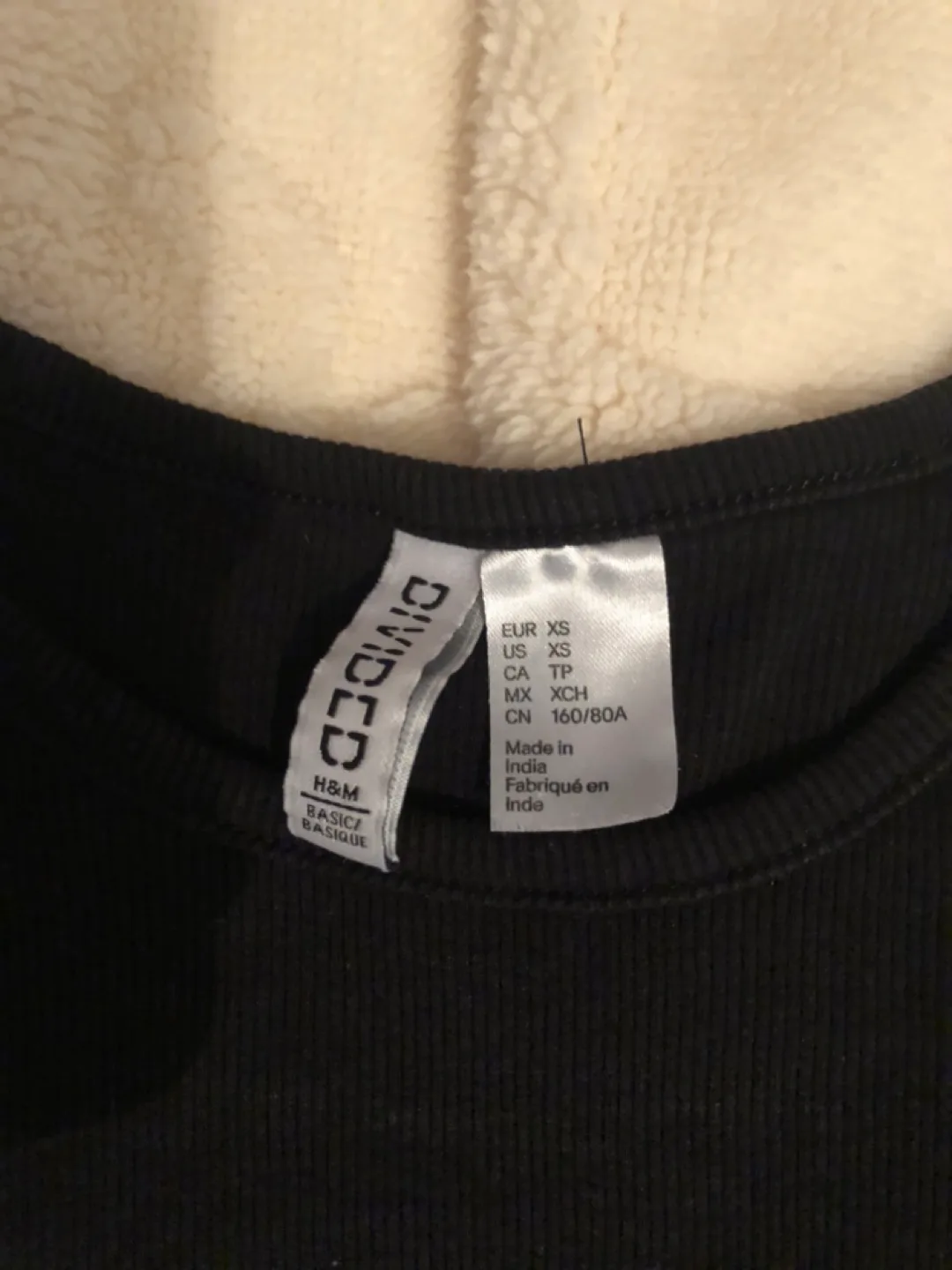 Bundle of 7 tops - Sizes XS & S image indicator(5)