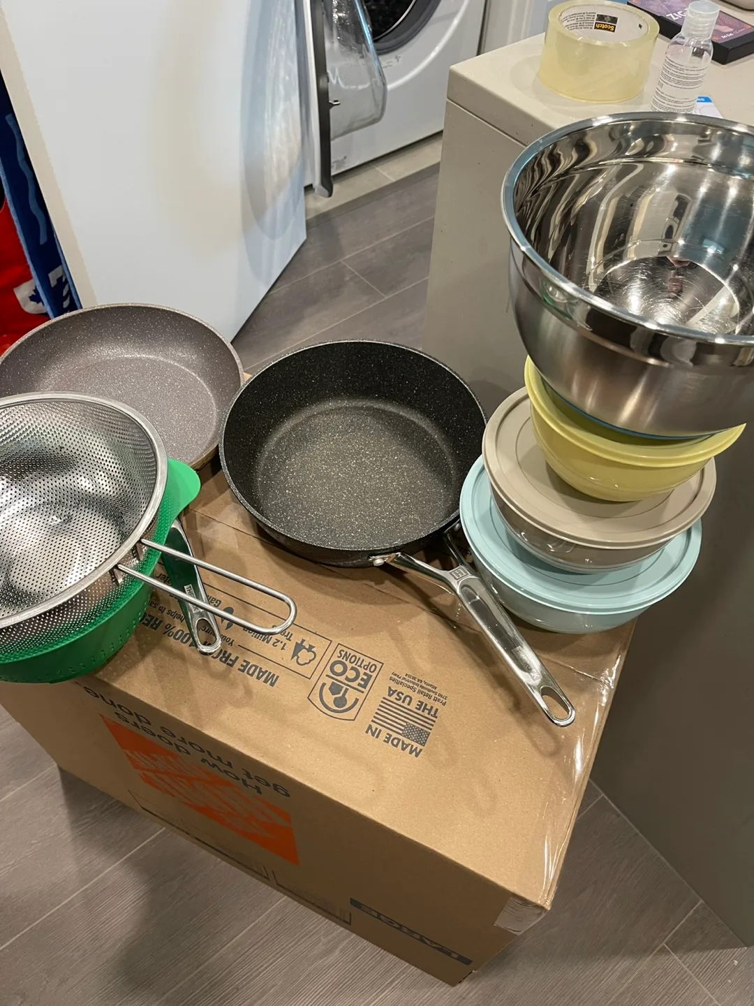 Kitchen Bundle: Cookware, Bowls & Colanders thumbnail