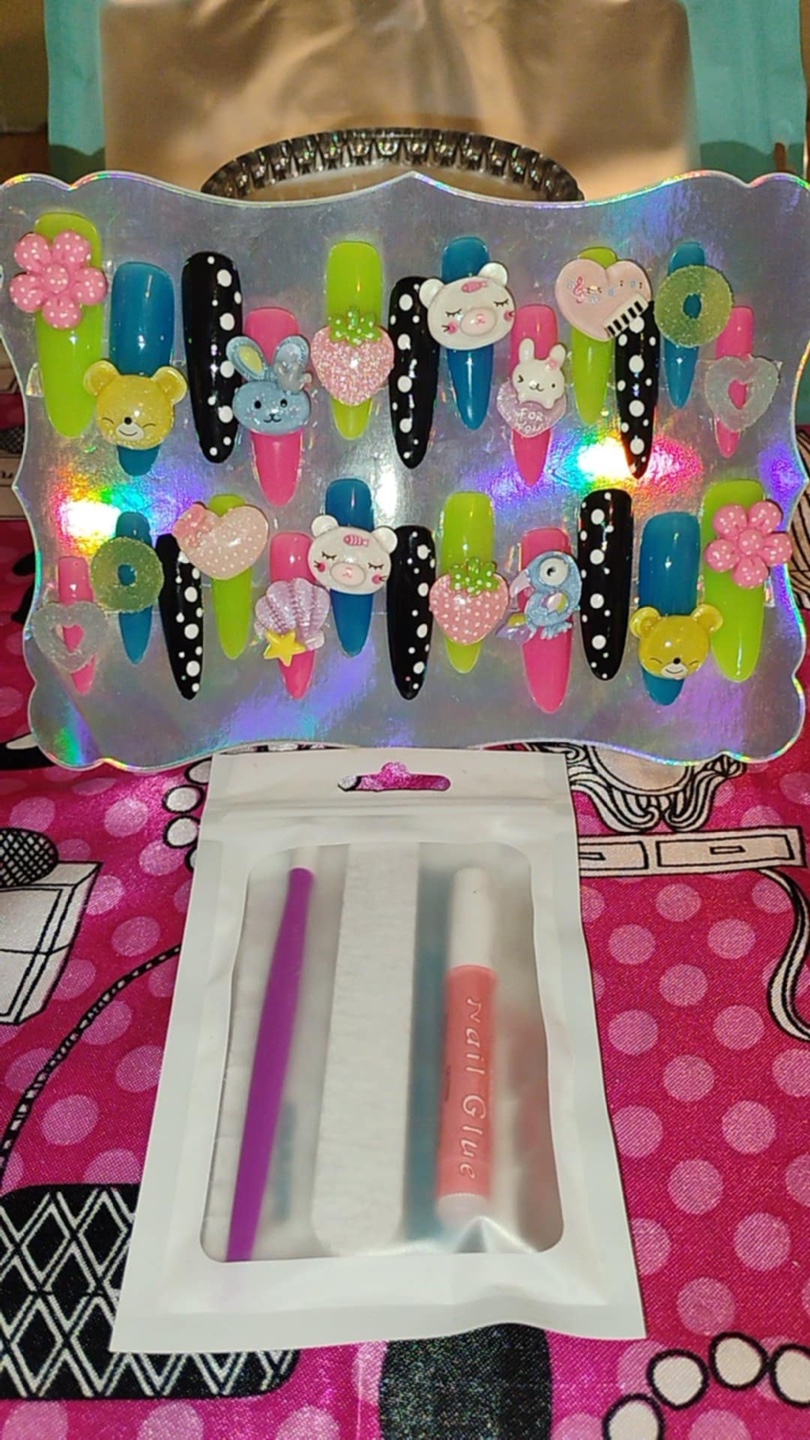 Custom Press-on Nails - Various Designs - photo 3